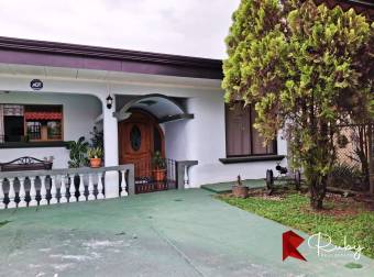 ¡Espacio, comodidad y versatilidad en el corazón de Guápiles! 