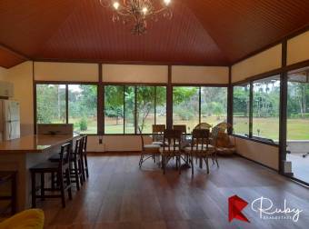 En Venta $225,000 en Guapiles  Amueblada 