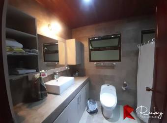 En Venta $225,000 en Guapiles  Amueblada 