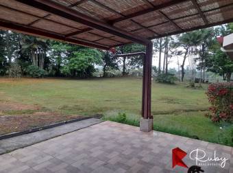 En Venta $225,000 en Guapiles  Amueblada 
