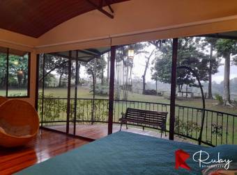 En Venta $225,000 en Guapiles  Amueblada 