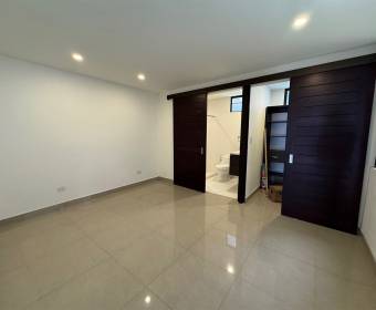 Casas a la venta en San Rafael de Escazú.