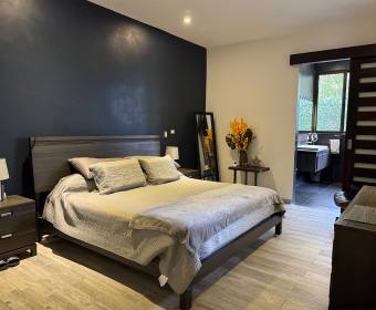 Casas a la venta en San Rafael de Escazú.