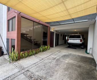 Casas a la venta en San Rafael de Escazú.