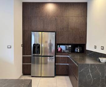 Casas a la venta en San Rafael de Escazú.