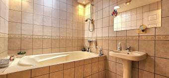 Venta de Casa en Gravilias de Desamparados USO DE SUELO MIXTO