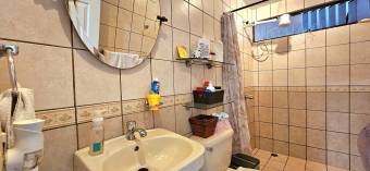 Venta de Casa en Gravilias de Desamparados USO DE SUELO MIXTO