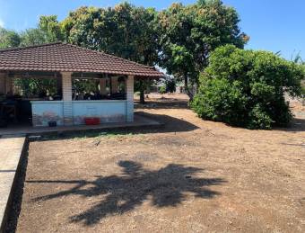 HEREDIA FLORES LLORENTE VENDO PROPIEDAD GRANDE CON CASA $1.350.000