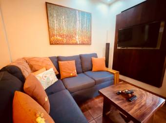 Bright and Comfortable Apartment in Central Tamarindo