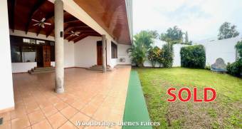 Escazu casa en alquiler $2.000 /1 piso, jardin, terraza