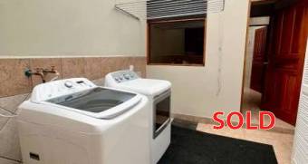 Escazu casa en alquiler $2.000 /1 piso, jardin, terraza