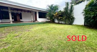 Escazu casa en alquiler $2.000 /1 piso, jardin, terraza