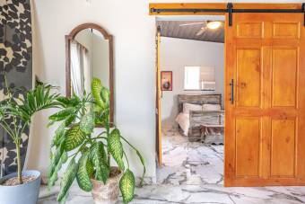 Propiedad Ecológica cerca de Tamarindo con Casa, Estudio y Piscina