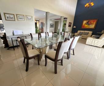 House for sale in the Las Vueltas Condominium, within Ciudad Hacienda Los Reyes in La Guácima.