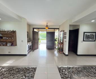 House for sale in the Las Vueltas Condominium, within Ciudad Hacienda Los Reyes in La Guácima.