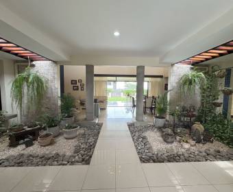 House for sale in the Las Vueltas Condominium, within Ciudad Hacienda Los Reyes in La Guácima.