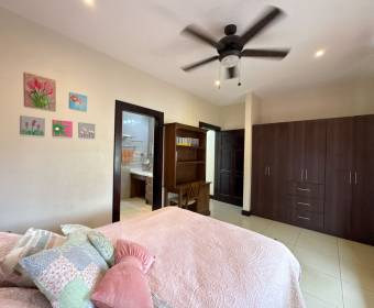 House for sale in the Las Vueltas Condominium, within Ciudad Hacienda Los Reyes in La Guácima.