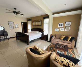 House for sale in the Las Vueltas Condominium, within Ciudad Hacienda Los Reyes in La Guácima.