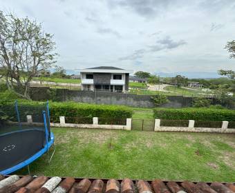 House for sale in the Las Vueltas Condominium, within Ciudad Hacienda Los Reyes in La Guácima.