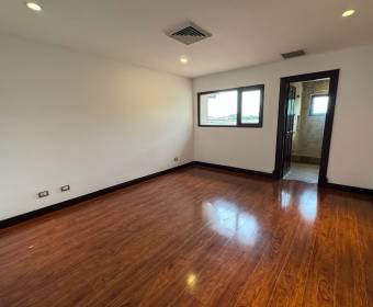 3-bedroom house for sale in Los Laureles, Escazú.