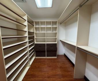 3-bedroom house for sale in Los Laureles, Escazú.