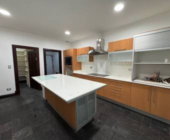 3-bedroom house for sale in Los Laureles, Escazú.