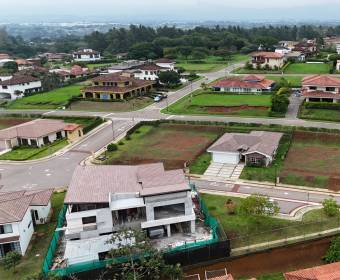 Lots for sale in the Los Llanos gated community, Ciudad Hacienda Los Reyes, La Guacima. Lots for sale in the Los Llanos gated community, Ciudad Hacienda Los Reyes, La Guacima.