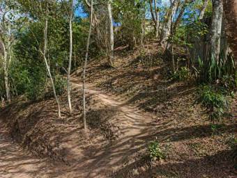Venta de Lote en Carrizal de Escazú. RAH 26-1895