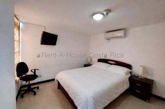 Alquiler de Apartamento Amoblado en Pozos de Santa Ana 26-1901