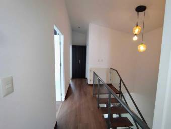 Se vende casa en Montes de Oca San José 26-1289