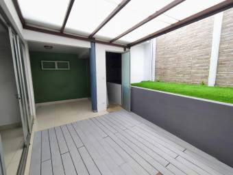 Se vende casa en Montes de Oca San José 26-1289