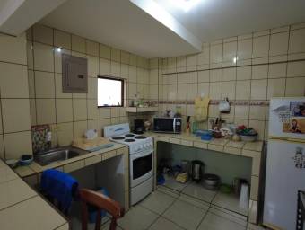 Se vende casa en Santo Domingo Heredia 23-3309