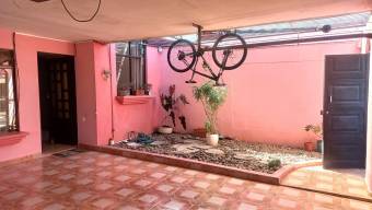 Se vende casa en San Vicente Moravia 25-1770