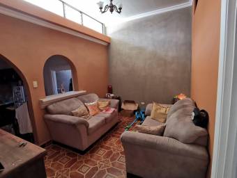 Se vende casa en San Vicente Moravia 25-298