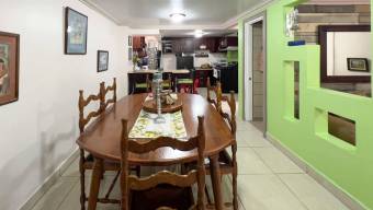 Se vende casa en San Vicente Moravia 25-298