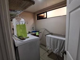 Se vende casa en San Vicente Moravia 25-298