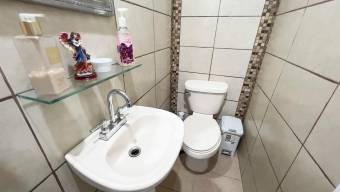 Se vende casa en San Vicente Moravia 25-298