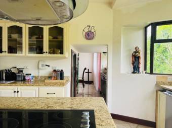 Venta de Casa en Coronado, San José. RAH 26-1132 Venta de Casa en Coronado, San José. RAH 26-1132