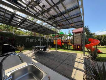ALQUILER CASA CONDOMINIO EN SAN ANTONIO DE ESCAZU