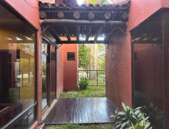 VENTA CASA RESIDENCIAL POZOS DE SANTA ANA