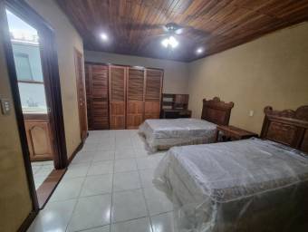 Se vende casa en Curridabat San José 26-266