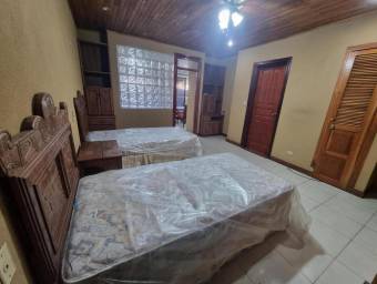 Se vende casa en Curridabat San José 26-266
