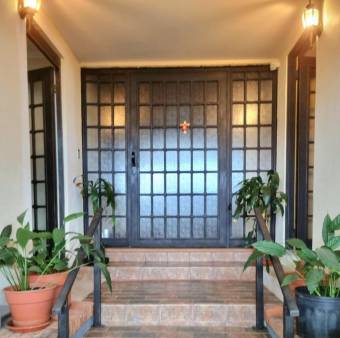 Se vende casa en Curridabat San José 26-266