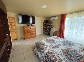 VENTA DE CASA, PARRITA, PUNTARENAS - 9890223