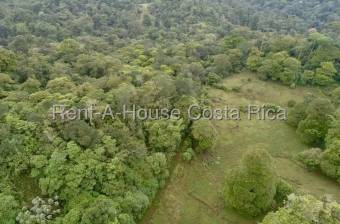 Venta de Lote de 45,360m2 en guapiles 26-1792