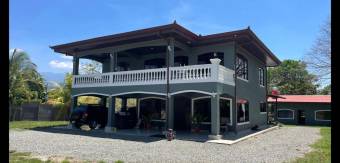 Venta de Casa en Buenos Aires de Puntarenas con Lote de 4,300m2 26-1907