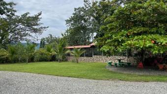 Venta de Casa en Buenos Aires de Puntarenas con Lote de 4,300m2 26-1907