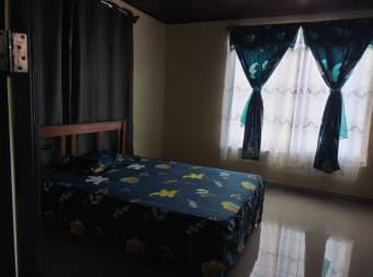 Venta de Casa en Buenos Aires de Puntarenas con Lote de 4,300m2 26-1907