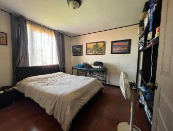 Venta de Casa en Heredia. RAH 26-1905 USO RESIDENCIAL Y COMERCIAL