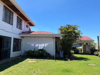 Venta de Casa en Heredia. RAH 26-1905 USO RESIDENCIAL Y COMERCIAL